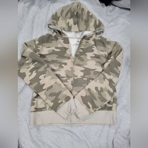 Girls Camo Hoodie Size 14/16